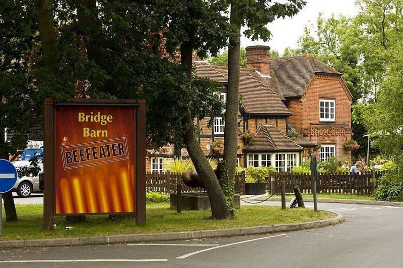 Premier Inn Woking West - A324 外观 照片